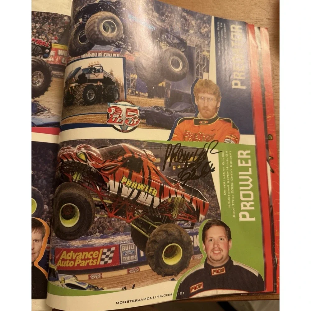 Signed Monster Truck Monster Jam 2008 Official Souvenir Yearbook Grave Digger